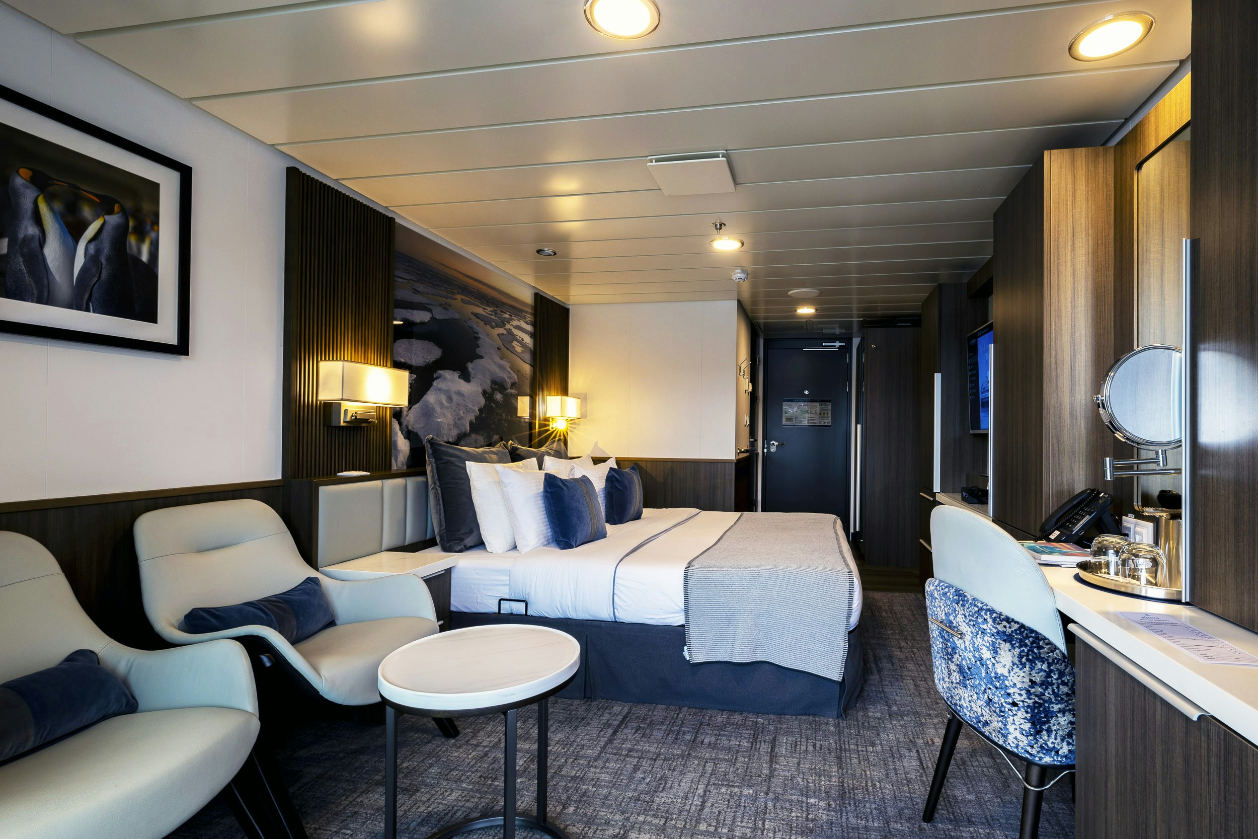 Balcony Stateroom Category A Lounge View