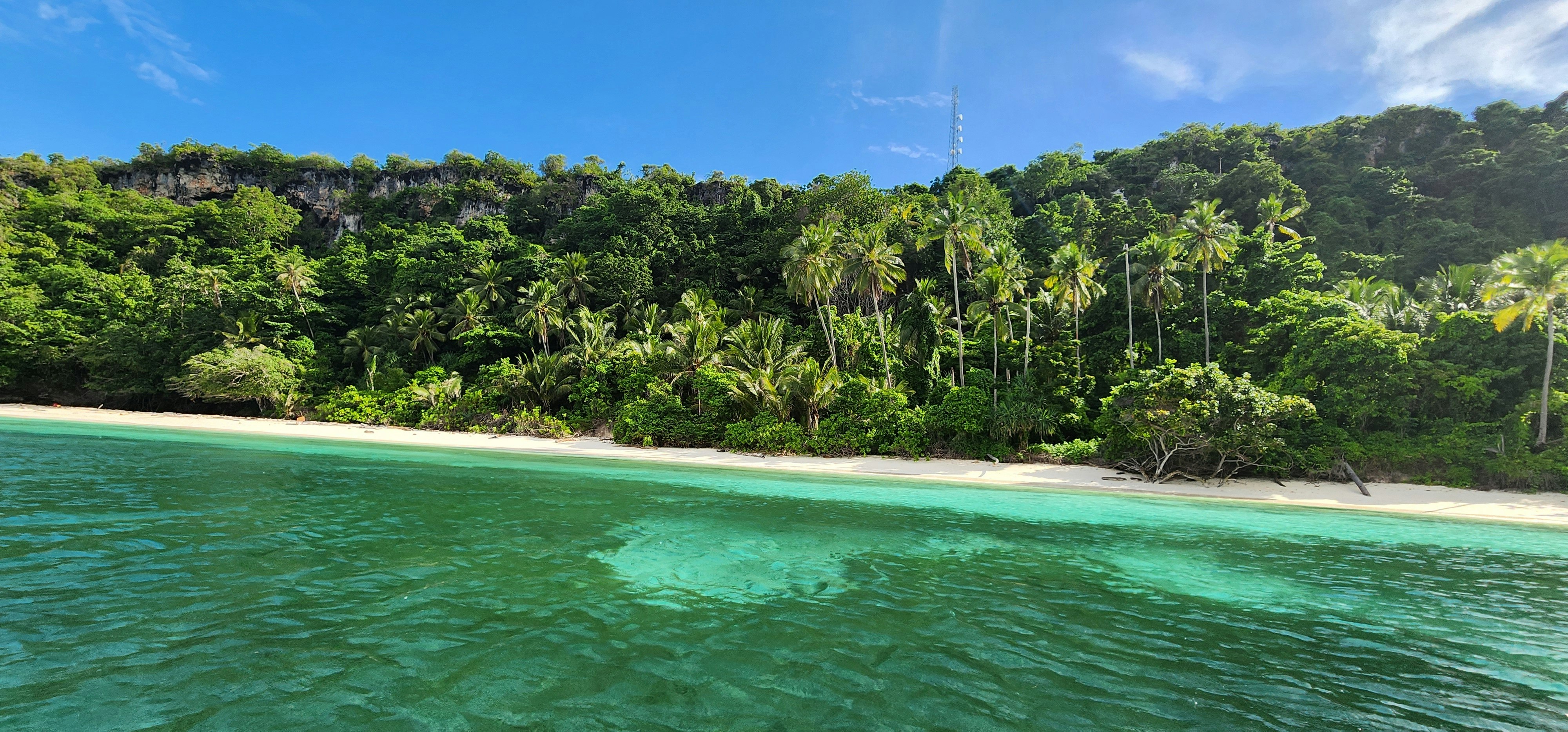 Wakatobi-Island-Southeast-Sulawesi-Indonesia-Signature-Papua.jpg
