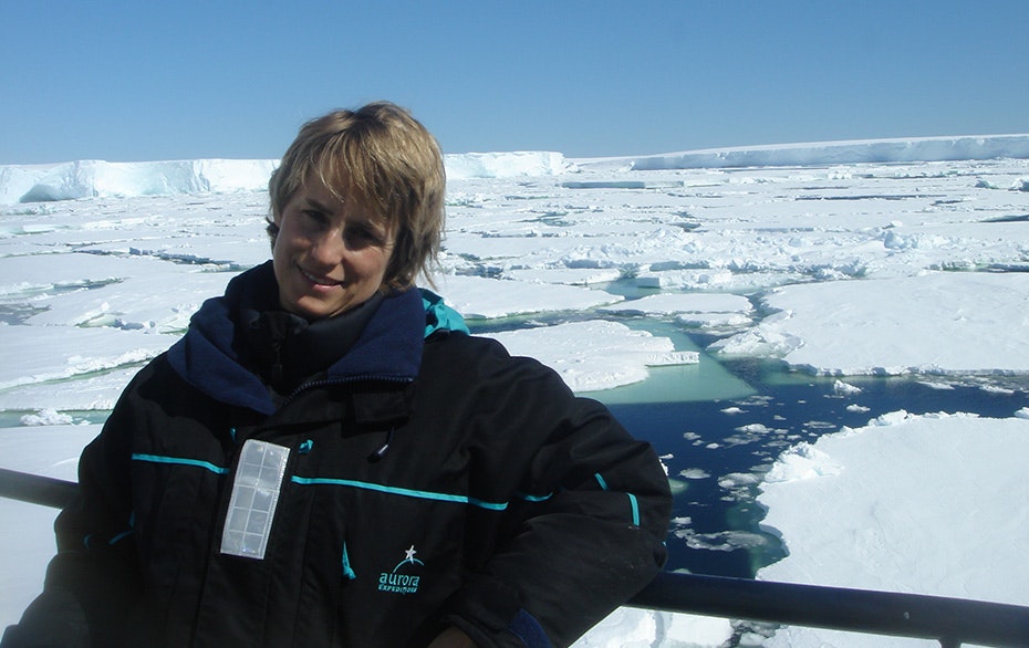 Emma McEwin in Antarctica 2008-9