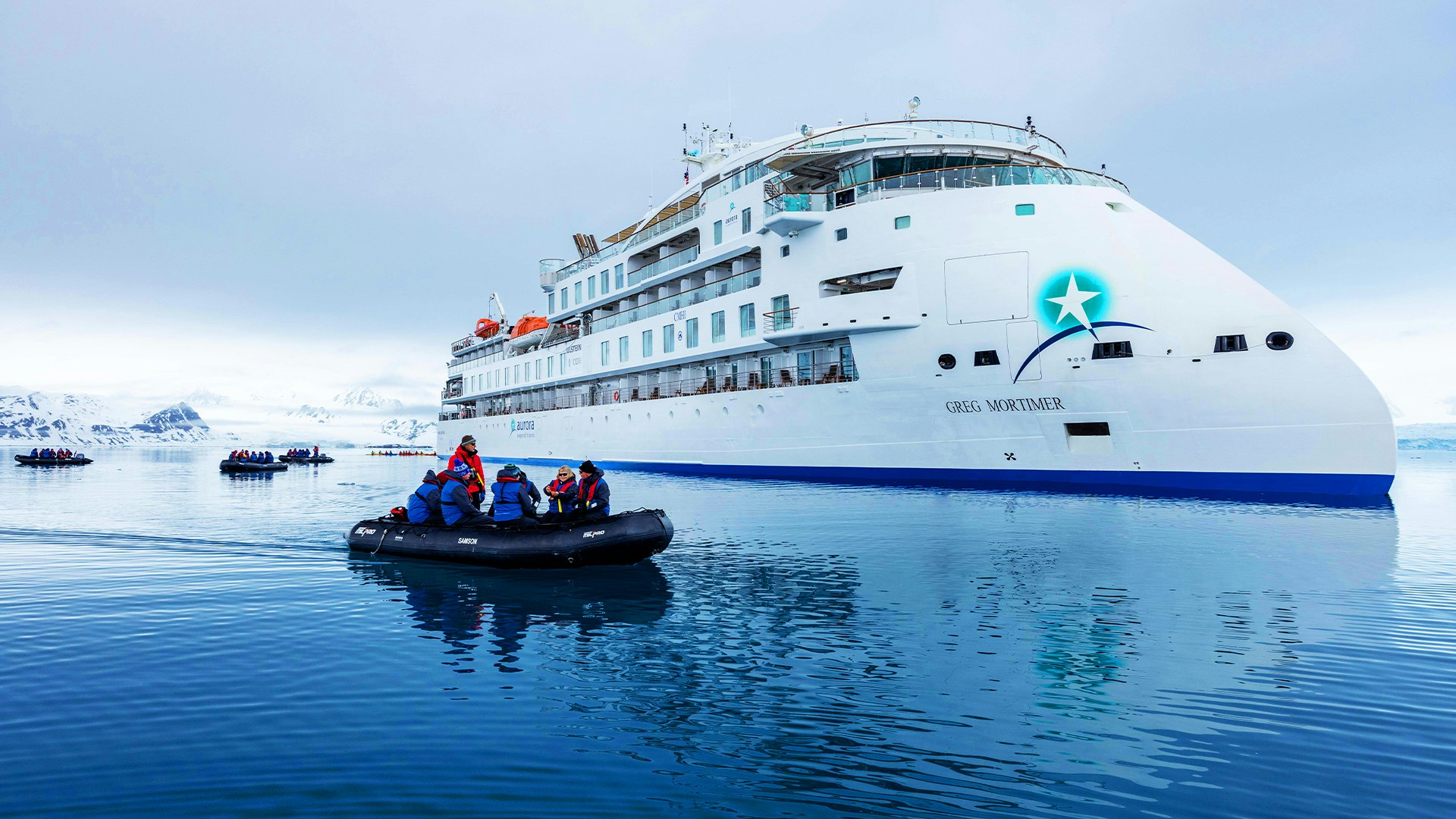 greg-mortimer-svalbard-zodiac