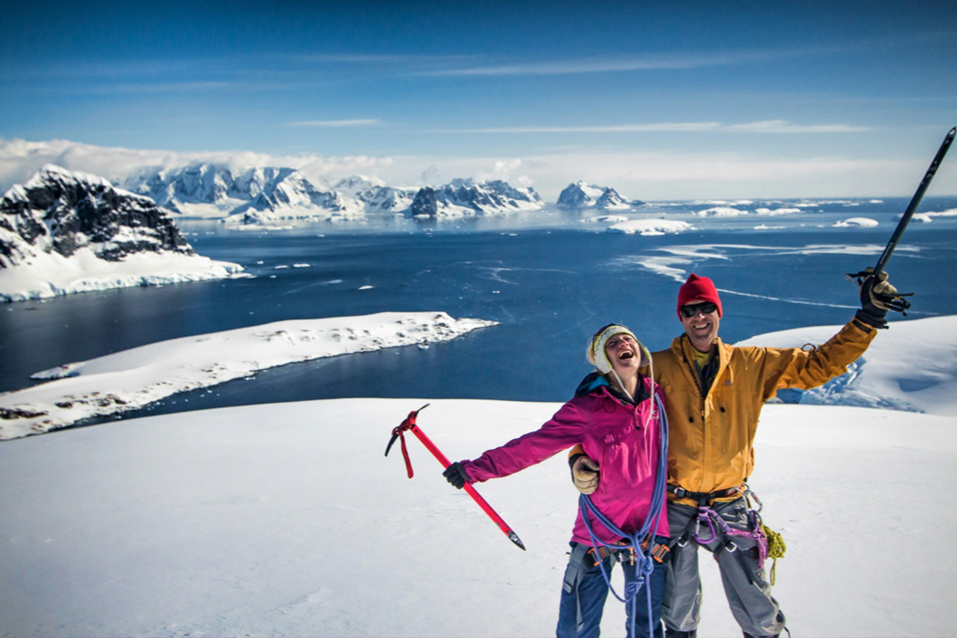 Alpine Trekking, Doumier Summit; Tarn Pilkington