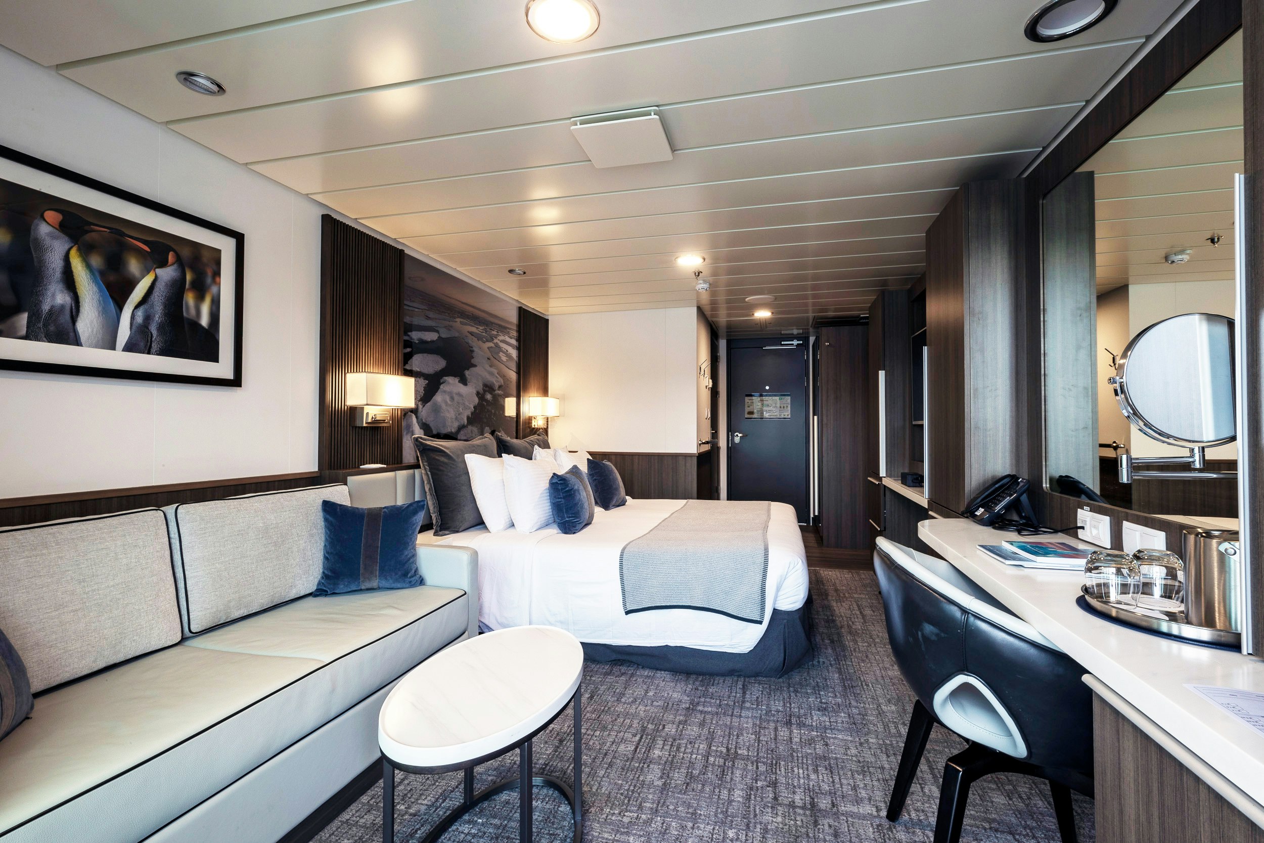 Aurora Stateroom Superior Lounge View