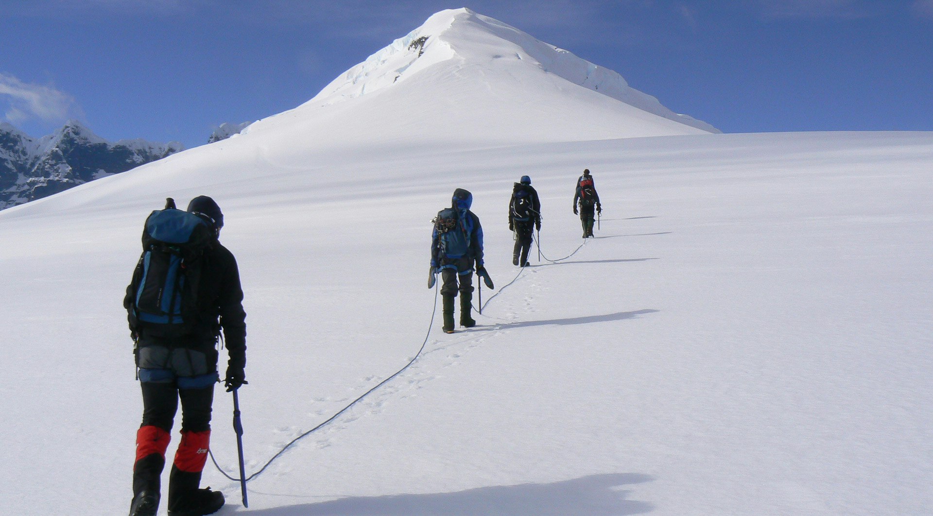 Alpine Trekking in Antarctica 01; Tarn Pilkington