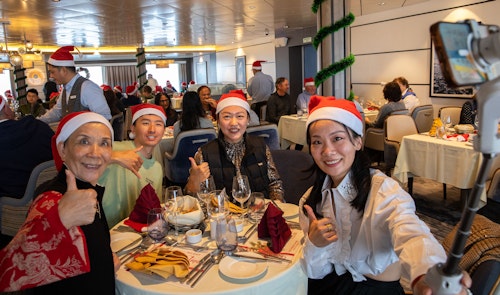 Christmas Eve, Onboard Sylvia Earle, Pia Harboure